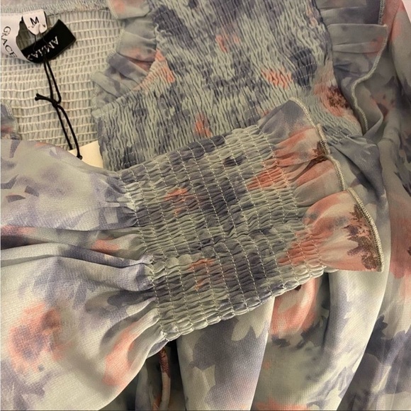 Grace and Karma Pastel Smocked Flowy Top - Picture 4 of 8